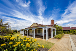 BaptistCare Lakeside Village