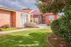 Wesley-Court-gardens